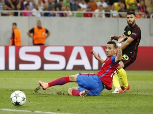 Aguero Hat-trick, City Libas Steaua 5-0