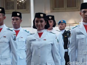 Jatuh Bangun Gloria Jadi Paskibraka