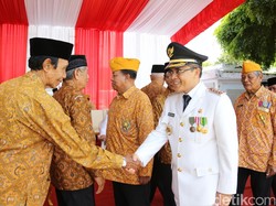 Upacara HUT RI di Banyuwangi, Hadiah Remisi dan Lomba Balap Karung