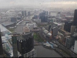 Emas 24 Karat di Puncak Gedung Tertinggi Australia