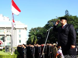 Dirut PLN Pimpin Upacara di Kementerian BUMN