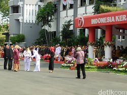 Tiga PNS Pemkot Surabaya dapat Penghargaan Satya Lencana Karya Satya