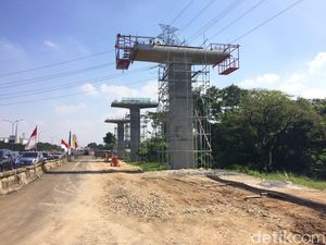 Adhi Karya: LRT Cibubur-Cawang Capai 10%