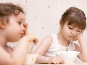 Si Kecil Sulit Makan atau Terlalu Banyak Makan? Atasi dengan Cara Ini