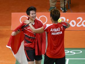 Sekeping Emas dari Tontowi/Liliyana untuk Kado HUT Indonesia ke-71