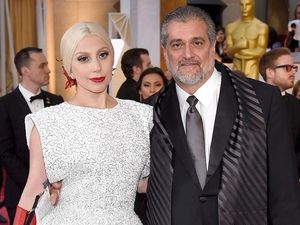 Lady Gaga Pakai Judul Lagu Billy Joel untuk Buku Masak Terbarunya