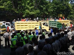 Warga Blok Cepu Demo Tuntut Pemerintah Tinjau Ulang Amdal ExxonMobil
