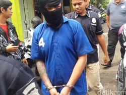 Pria Mabuk Rampas HP, Tusuk 4 Orang dan Tewaskan Seorang di Melawai