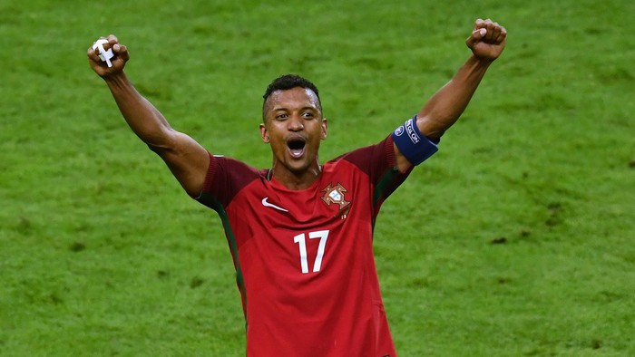 PARIS, FRANCE - JULY 10: Nani of Portugal celebrates winning at the final whistle after the UEFA EURO 2016 Final match between Portugal and France at Stade de France on July 10, 2016 in Paris, France. (Photo by Dan Mullan/Getty Images)