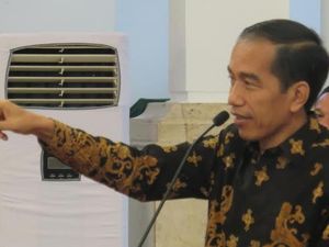Evaluasi Setahun PTSP, Jokowi Senang Investasi Naik 17,8% Evaluasi Setahun PTSP, Jokowi Senang Investasi Naik 17,8%