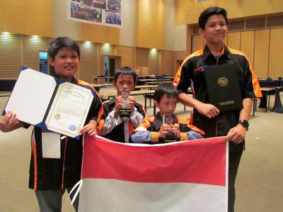 4 Siswa Indonesia Raih Penghargaan di Kompetisi Robot Internasional di Korsel