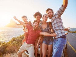 Mereka yang Senang Liburan Dadakan