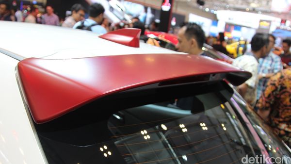 Aksesori Resmi Mazda2