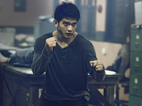 Darah dan Baku Hantam di Headshot