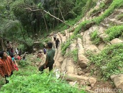 Fenomena Alam di Purworejo, Batu Berundak Dampak Longsor ini Dikira Candi