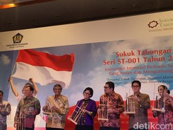 Sukuk Tabungan Laris Diburu Pegawai Swasta, PNS, Hingga Ibu Rumah Tangga