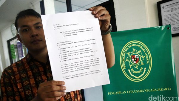 Keppres Pengangkatan dan Pemberhentian Archandra Digugat