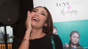 Pose Centil Ayu Dewi