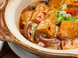 Gurih Hangat Sapo Tahu dengan Isian Komplet Bisa Dinikmati di Sini