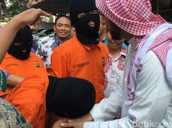 Ini Cara Komplotan Maling Curi Mobil Syeikh Ali Jabber dalam Hitungan Detik