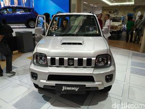 Suzuki Kewalahan Penuhi Permintaan Jimny di Indonesia Suzuki Kewalahan Penuhi Permintaan Jimny di Indonesia