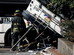 2 Bus Tabrakan di New Jersey