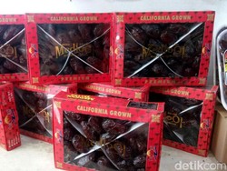 Jadi Oleh-oleh Haji, Kurma di Tanah Abang Diimpor dari Arab Hingga AS