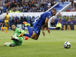 Wenger Komentari soal Dua Klaim Penalti Leicester