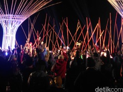 Berdendang Bareng The Groove di Penutupan Jazz Gunung Bromo 2016