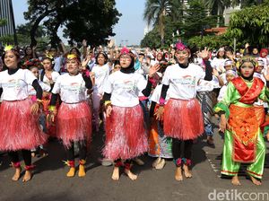 Bagimu Negeri Kami Menari Meriahkan CFD