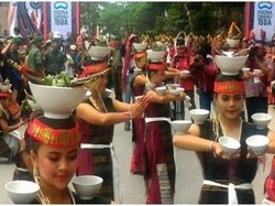 300 Personel TNI dan Polri Ikut Serta di Karnaval Kemerdekaan Pesona Danau Toba