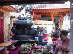 Pelayat Padati Rumah Wayan Sudarsa, Polisi yang Tewas Dibunuh Pasangan Bule