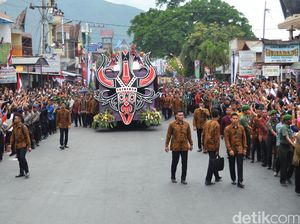 Karnaval Kemerdekaan di Bandung Sabtu ini Berlangsung Pukul 14.00 WIB Karnaval Kemerdekaan di Bandung Sabtu ini Berlangsung Pukul 14.00 WIB