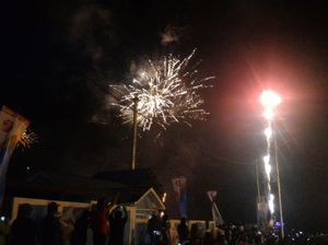 Meriah! Ada Pesta Kembang Api di Karnaval Danau Toba