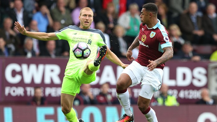 Carragher Soroti Masalah Besar dalam Pertahanan Liverpool