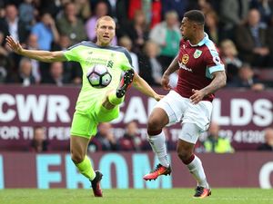 Carragher Soroti Masalah Besar dalam Pertahanan Liverpool