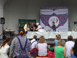 Warga Rusia Antusias Belajar Masakan dan Bahasa Indonesia