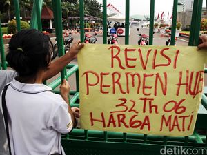 Kemenhub Revisi Aturan Taksi Online, Diuji Publik Februari 2017