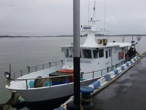 TNI AL Kembali Tangkap Kapal Pemancing Singapura di Perairan Kepri TNI AL Kembali Tangkap Kapal Pemancing Singapura di Perairan Kepri