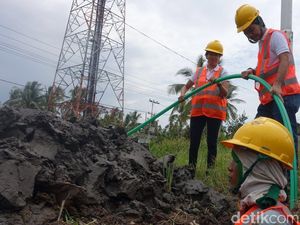 Begini Proses Instalasi Kabel Internet Super Cepat di Kalimantan