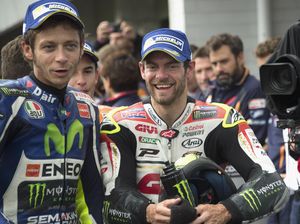 Crutchlow: Rossi Sumber Motivasi Bersaing dengan Rider Muda Crutchlow: Rossi Sumber Motivasi Bersaing dengan Rider Muda