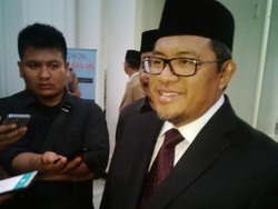 Respons Aher Soal Anggaran Pilgub Jabar Belum Cair