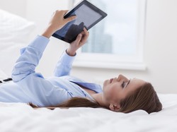 2017, Transaksi Tanpa Uang Tunai Makin Ramai