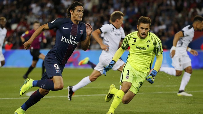 Tekad Cavani Tampil Lebih Oke Lagi Setelah Buang-Buang Peluang