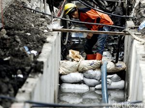 Selokan di Jalan Mangga Besar Tamansari Diperbaiki
