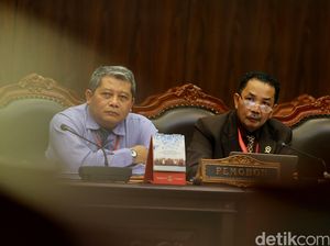 Sidang Lanjutan Uji Materi Hakim Agung Non Karier