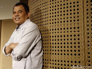 Garin Nugroho Raih Honorary Award dari Singapore International Film Festival Garin Nugroho Raih Honorary Award dari Singapore International Film Festival
