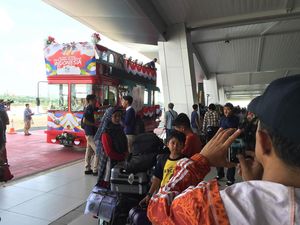 Bandros yang Menarik Perhatian Publik di Bandara Soeta