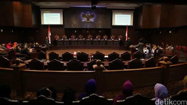 KPAI & Pakar Hukum Bersaksi di Uji Materi LGBT