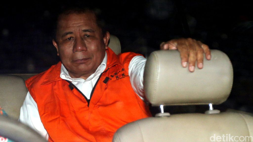 Pejabat Kementerian PUPR Ditahan KPK Pejabat Kementerian PUPR Ditahan KPK